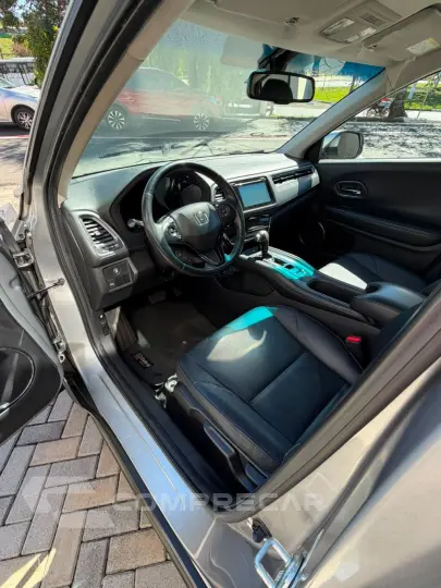 HR-V Touring 1.8 Flexone 16V 5p Aut.