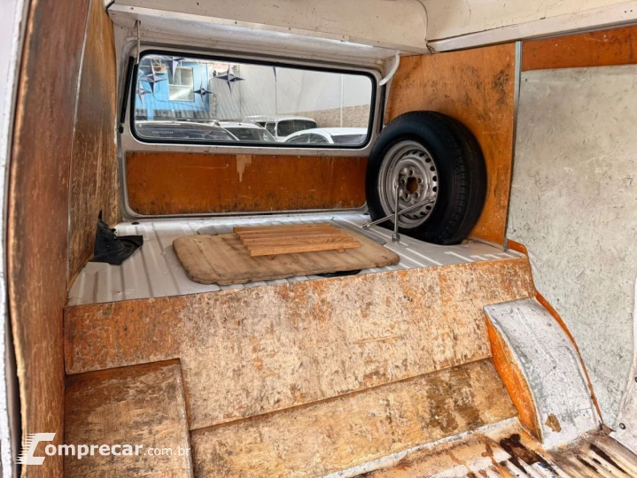 Kombi Furgão 1.4 Mi Total Flex 8V