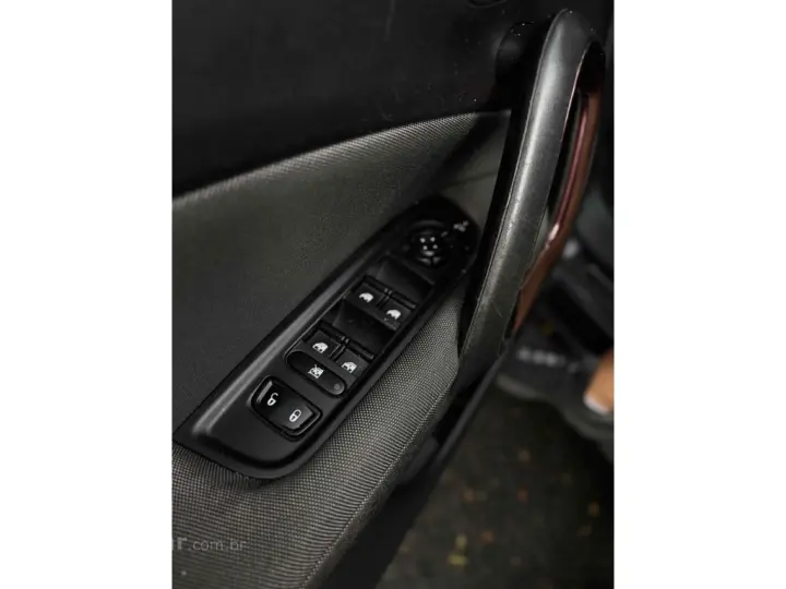 TORO 1.8 16V EVO FLEX FREEDOM AT6