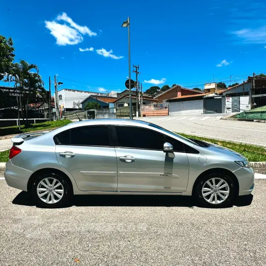 CIVIC 1.8 LXL SE 16V