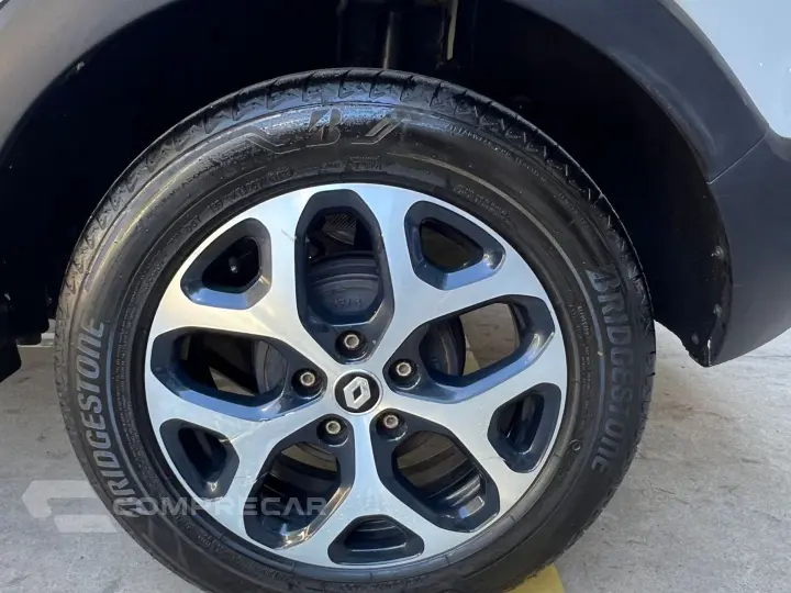 Captur 2.0 16V Hi-Flex Intense Automático