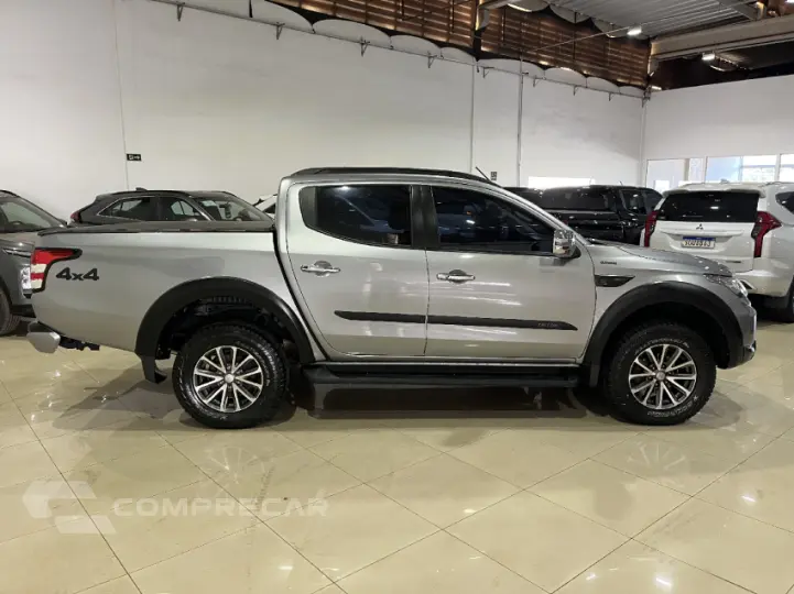 L200 TRITON 2.4 16V Turbo Sport Hpe-s CD 4X4