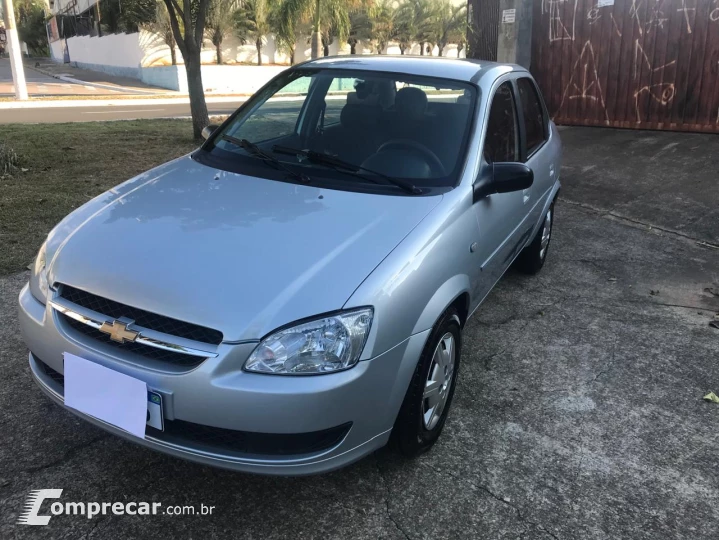 CORSA 1.0 MPFI Classic Sedan 8V