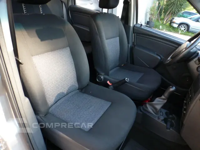 LOGAN 1.0 Authentique 16V