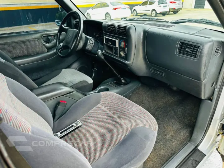 S10 2.2 DE LUXE CABINE DUPLA