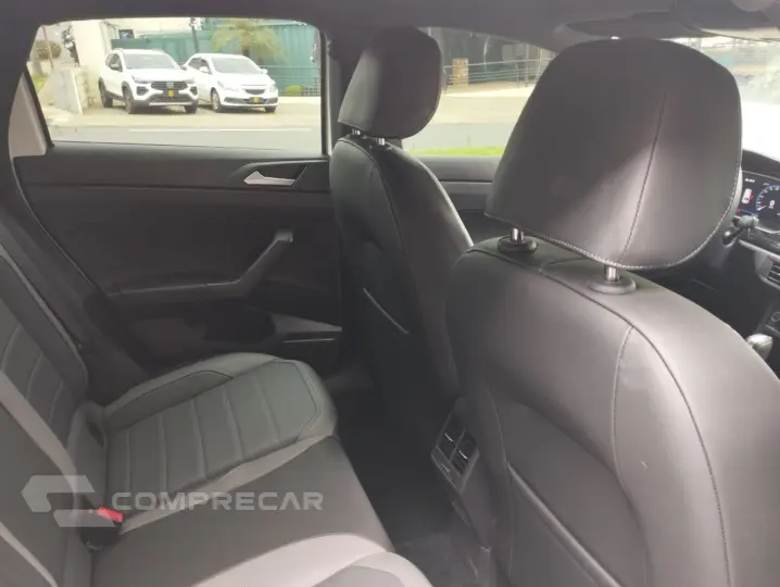 Nivus 1.0 4P FLEX 200 TSI HIGHLINE TURBO AUTOMÁTICO