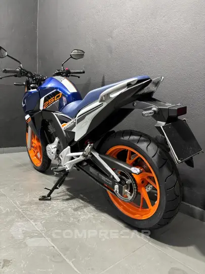 CB 250 TWISTER CBS EDIÇÃO LIMITADA