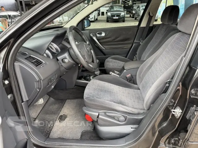 MEGANE GRAND TOUR - 1.6 DYNAMIQUE GRAND TOUR 16V 4P MANUAL