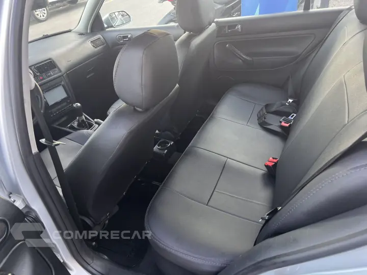 Golf 1.6 4P FLEX