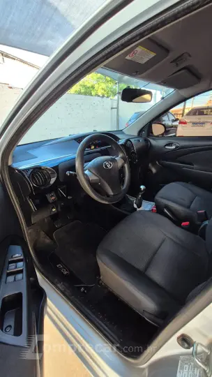 ETIOS 1.5 X Sedan 16V