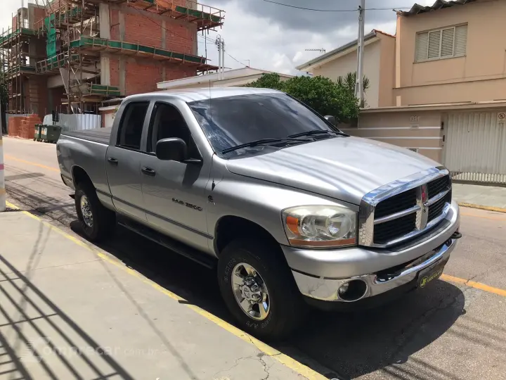 2500 5.9 SLT 4X4 CD I6 24V Turbo
