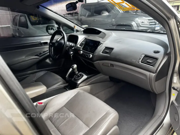 Civic 1.8 16V 4P FLEX LXS