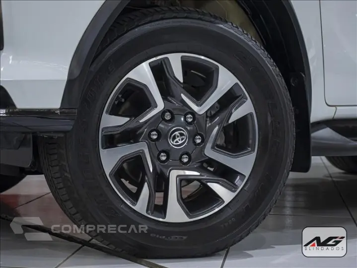 HILUX SW4 2.8 D-4d Turbo SRX Platinum 7L 4X4