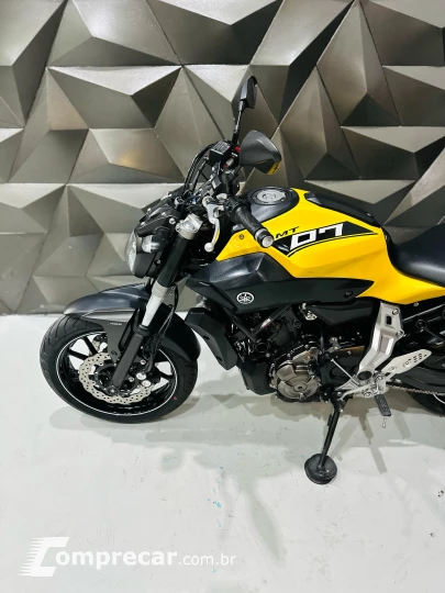 mt07 abs