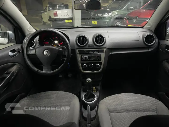 VOYAGE 1.0 8V MPI Totalflex