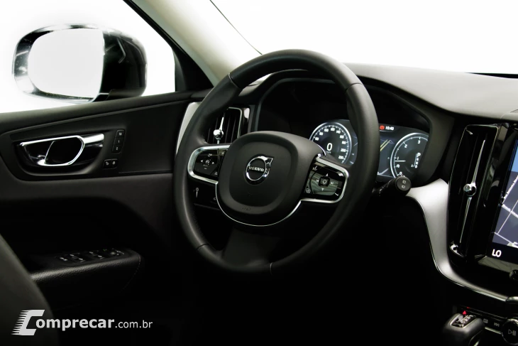 XC60 2.0 D5 Momentum AWD Geartronic