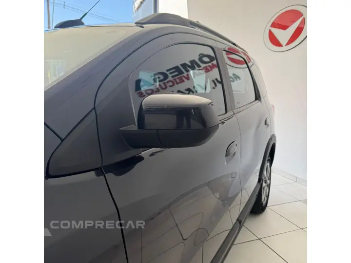 SPIN 1.8 LT 8V FLEX 4P AUTOMÁTICO