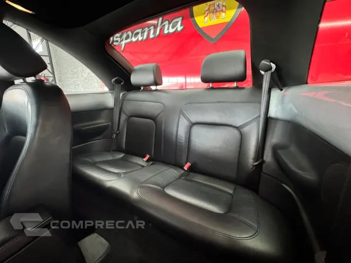 New Beetle 2.0 Mi 8V Gasolina 2P Automático