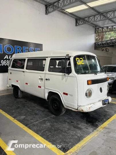 VOLKSWAGEN KOMBI 1.6 STD 8V