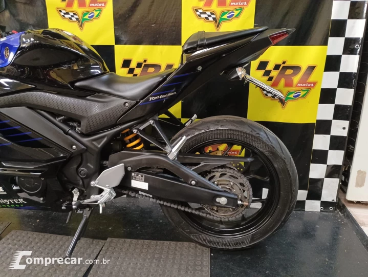 YZF R3 monster