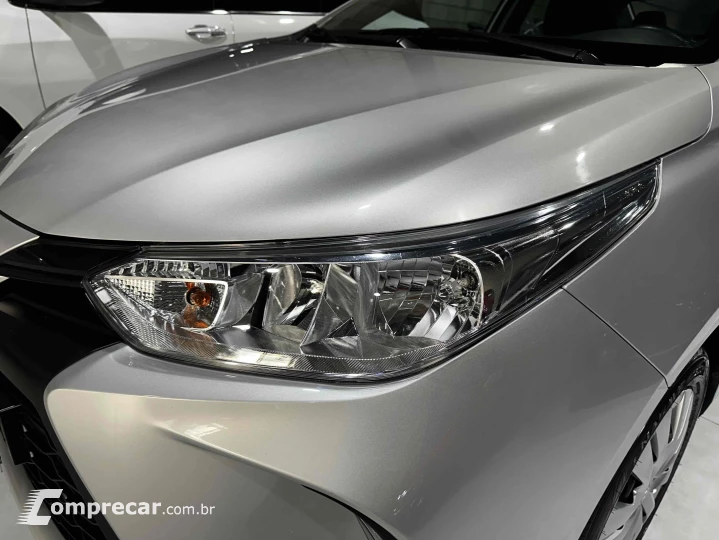 YARIS 1.5 16V FLEX SEDAN XL LIVE MULTIDRIVE