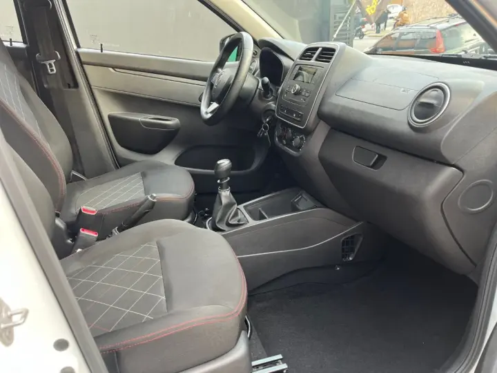 KWID Zen 1.0 Flex 12V 5p Mec.