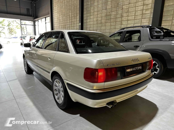 80 2.6 E V6 GASOLINA 4P AUTOMÁTICO