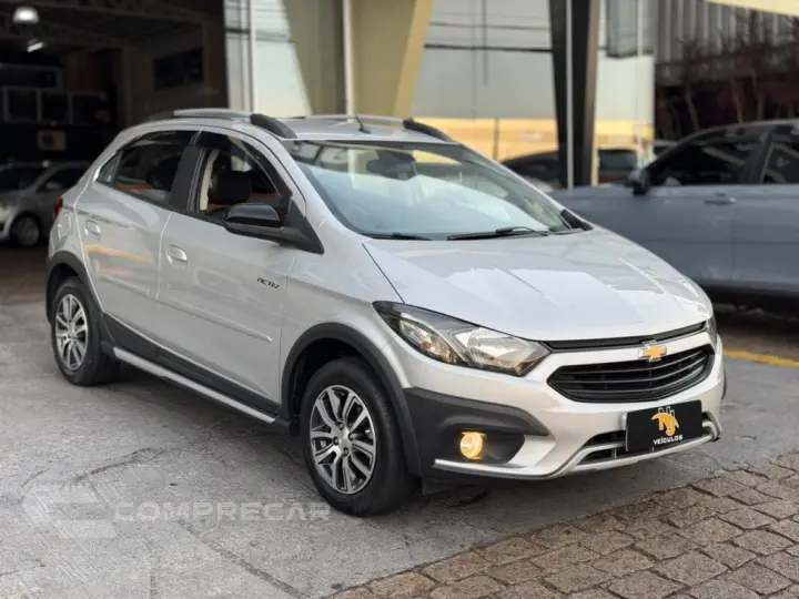 ONIX 1.4 MPFI ACTIV 8V FLEX 4P AUTOMÁTICO