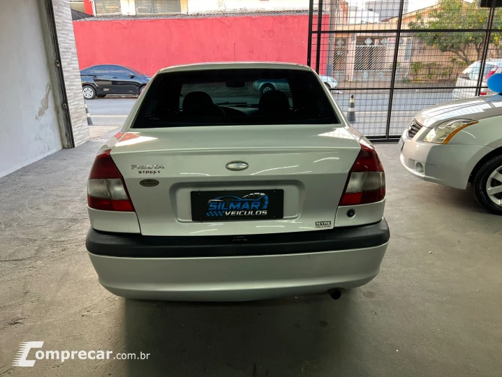 FIESTA 1.0 MPI Street Sedan 8V