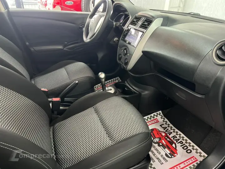 Versa Sedan 1.6 16V 4P FLEX SV