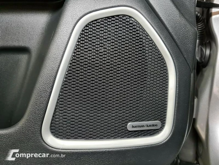 COMMANDER LONGITUDE T270 1.3 TB FLEX AUT.