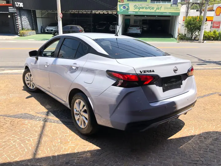 Versa 1.6 16V Flex Sense Xtronic
