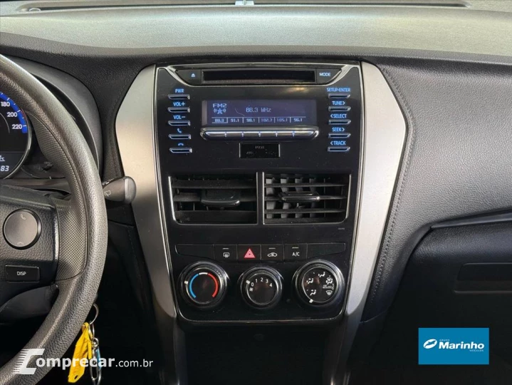 YARIS 1.3 16V FLEX XL MANUAL