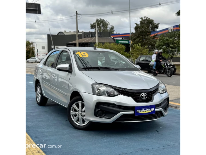 ETIOS 1.5 X PLUS 16V FLEX 4P AUTOMÁTICO