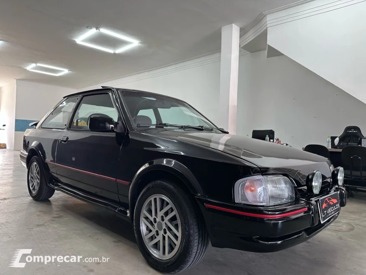 ESCORT 1.8 XR3 8V