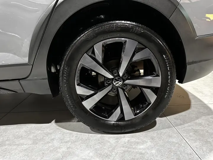 NIVUS 1.0 200 TSI TOTAL FLEX HIGHLINE AUTOMÁTICO