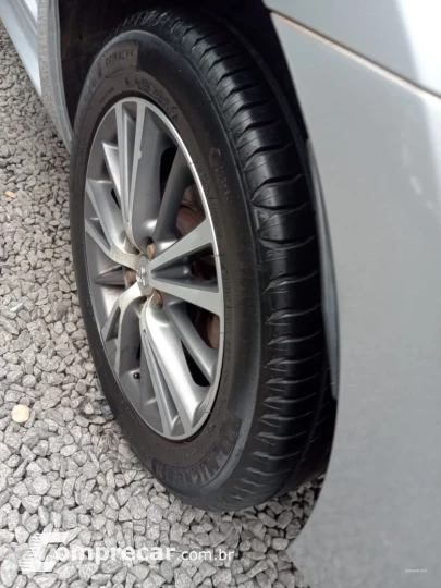 Corolla 1.8 16V 4P GLI FLEX AUTOMÁTICO