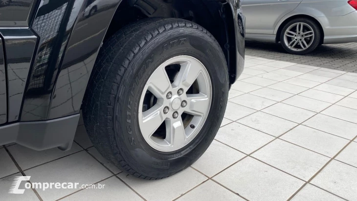 JEEP CHEROKEE 3.7 SPORT 4X4 V6 12V