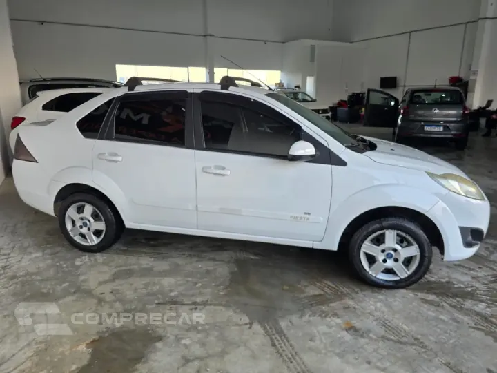 Fiesta Sedan SE 1.6 8V Flex 4p
