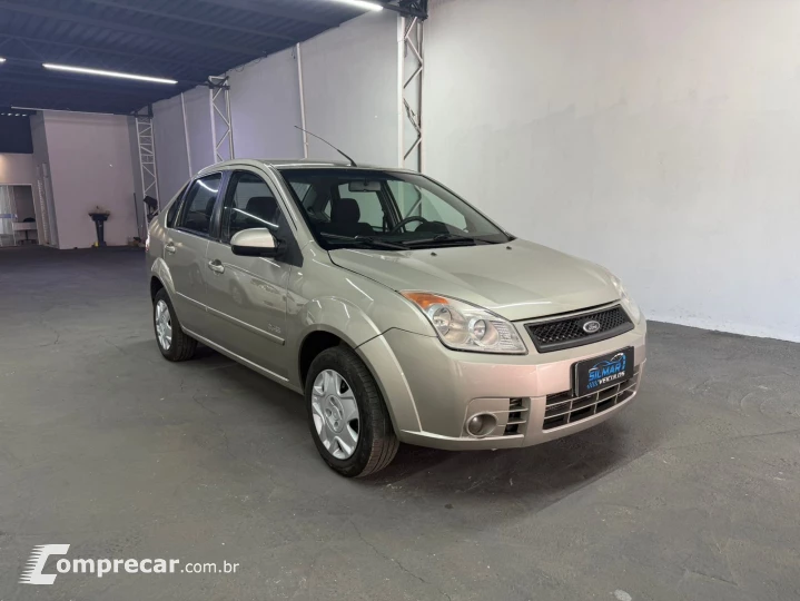 FIESTA 1.6 Rocam SE Sedan 8V