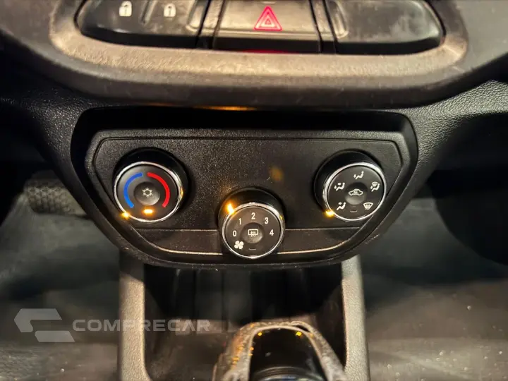 Spin 1.8 Premier 8V Flex 4P Automático