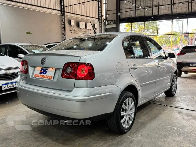 POLO SEDAN - 1.6 MI 8V 4P MANUAL