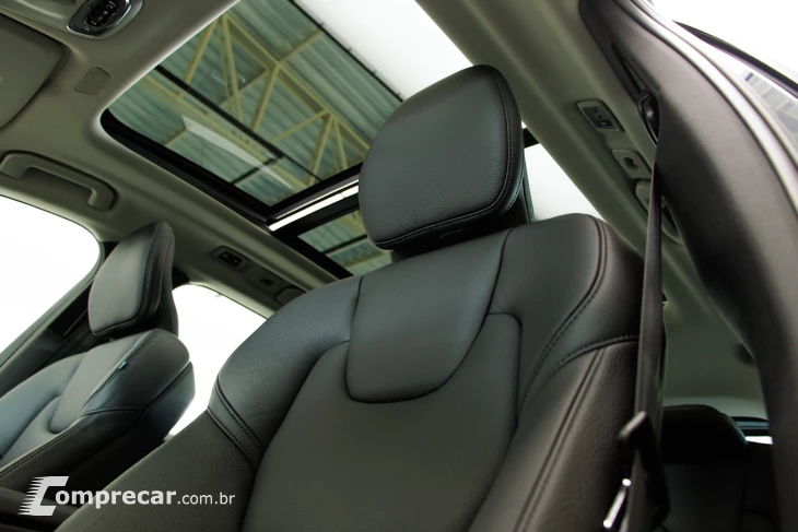 XC60 2.0 D5 Momentum AWD Geartronic