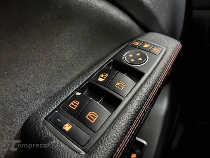 GLA 250 2.0 16V TURBO GASOLINA SPORT 4P AUTOMÁTICO