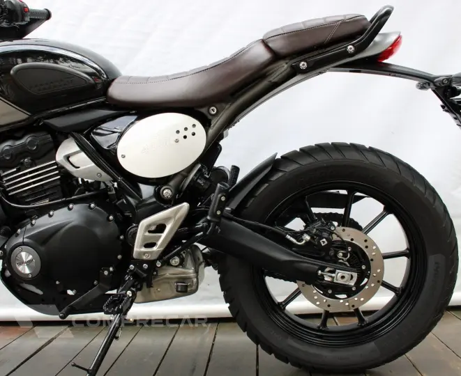 TRIUMPH SCRAMBLER 400 X