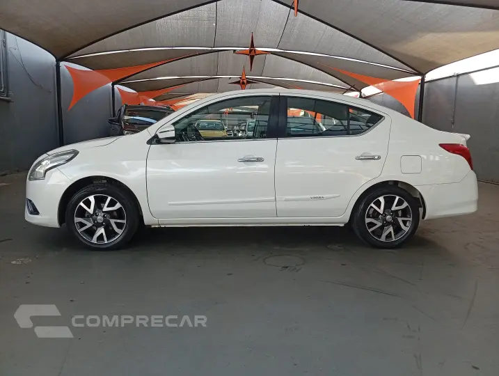 VERSA 1.6 16V Unique
