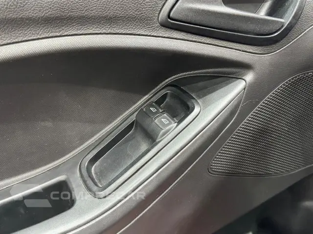 KA - 1.0 TI-VCT SE SEDAN MANUAL