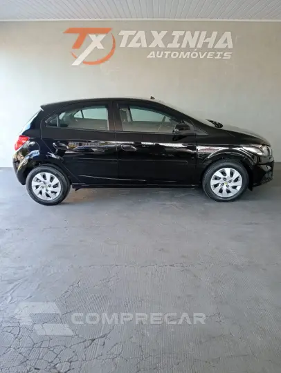 ONIX 1.4 LT AUT