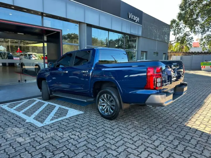 L200 TRITON 2.4 16V Turbo Sport Hpe-s CD 4X4