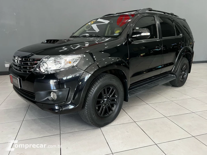 Hilux SW4 3.0 TDI 4x4 SRV 5L